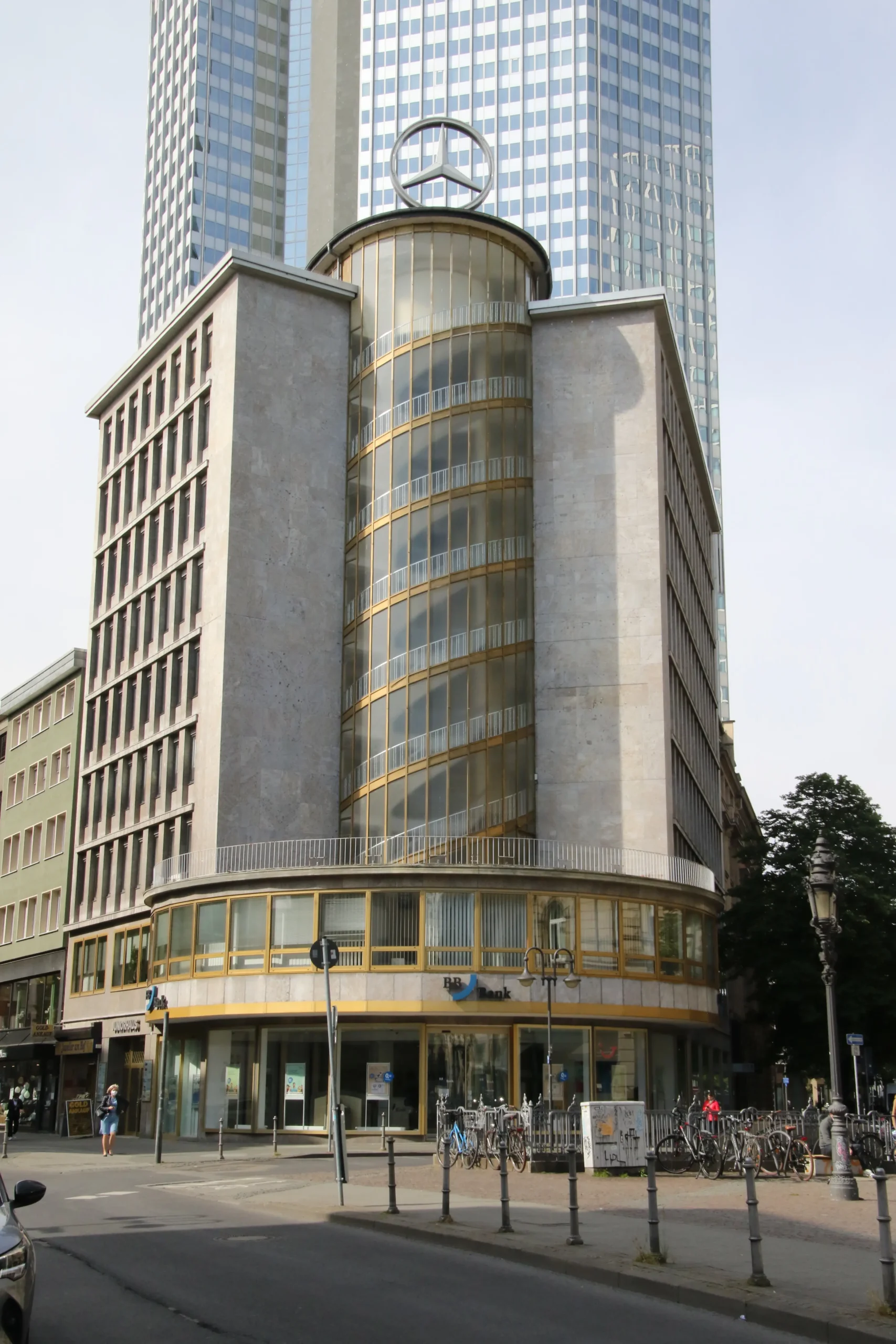 Bild von einem Hochhaus in Frankfurt