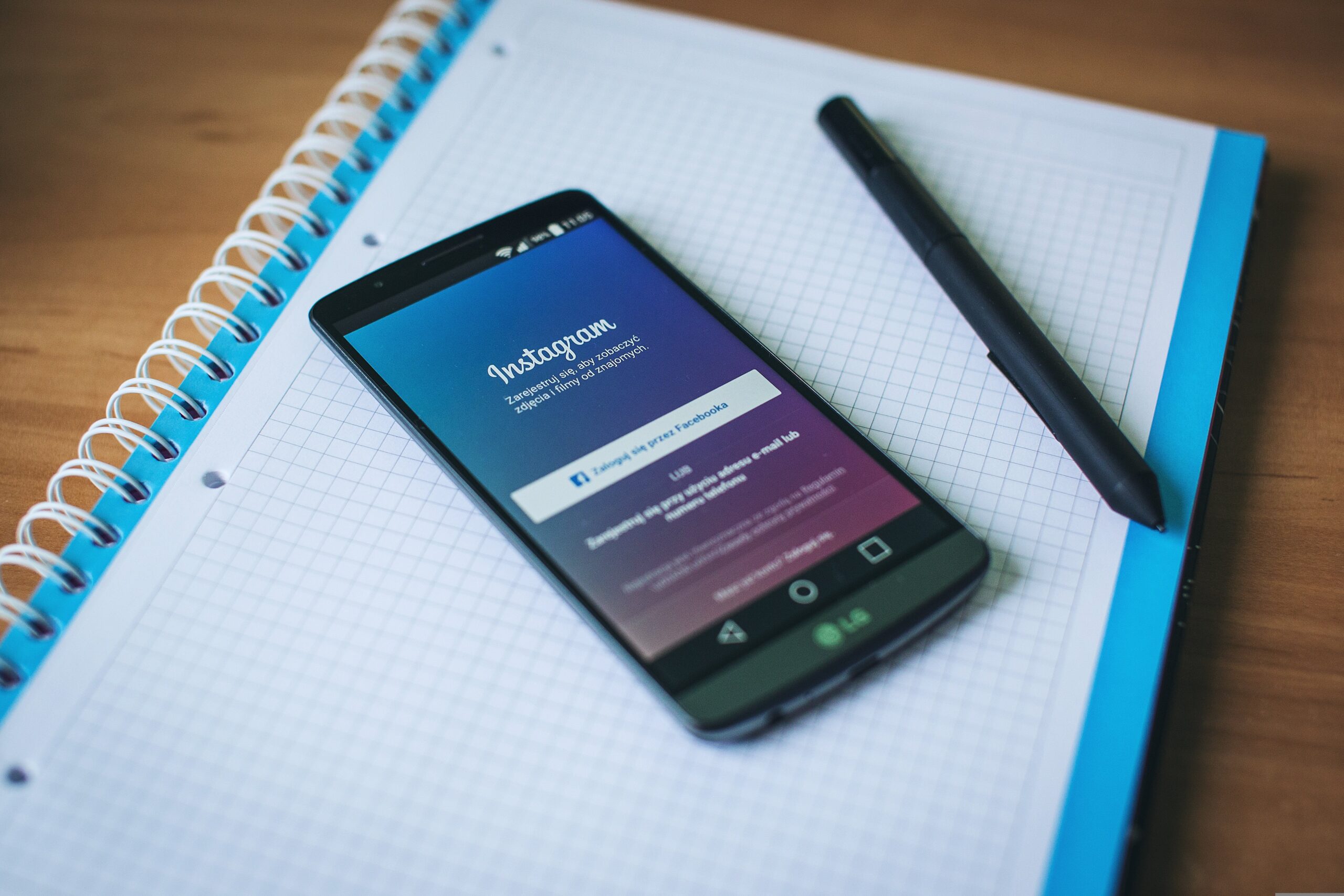 Ein Smartphonebildschirm mit geöffneter Instagram-App
